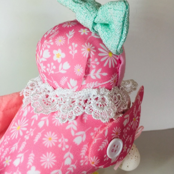 Easter Bashful Chick Pink Outfit Lace Collar Decor - Picture 3 of 8